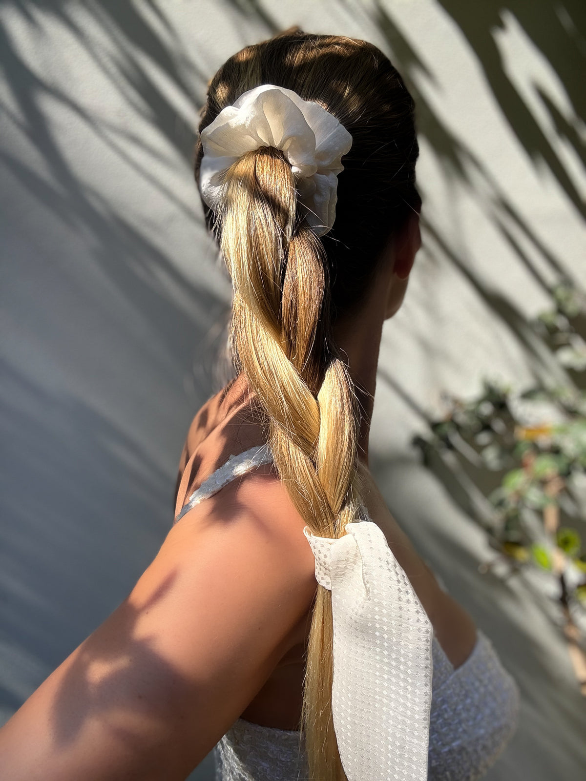 Pearl Reverie — Classic Pure Silk Scrunchie
